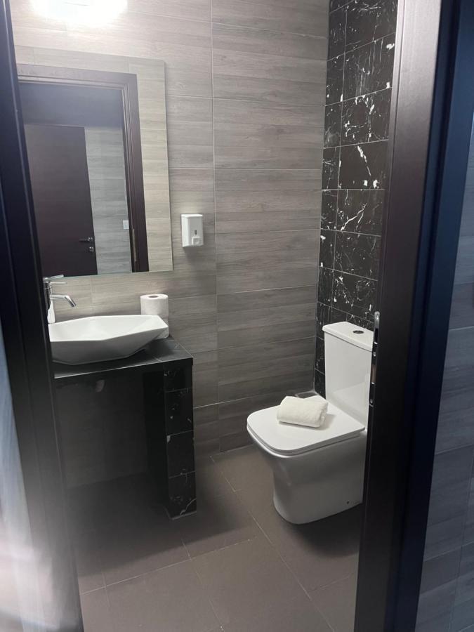 Jacuzzi Suites 2 塞萨洛尼基 外观 照片