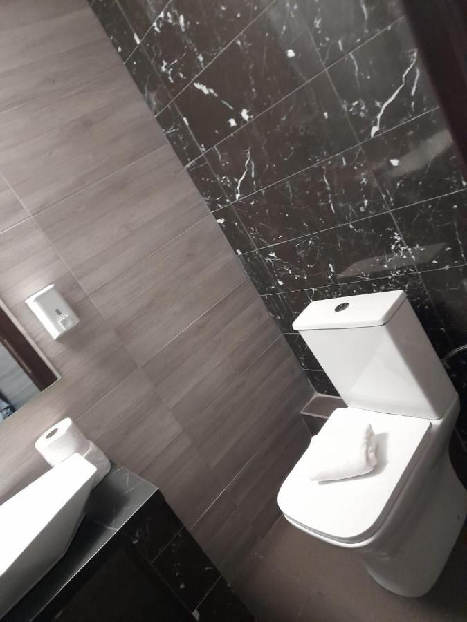 Jacuzzi Suites 2 塞萨洛尼基 外观 照片