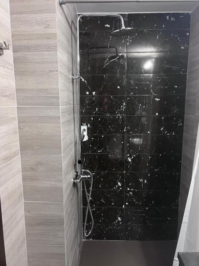 Jacuzzi Suites 2 塞萨洛尼基 外观 照片